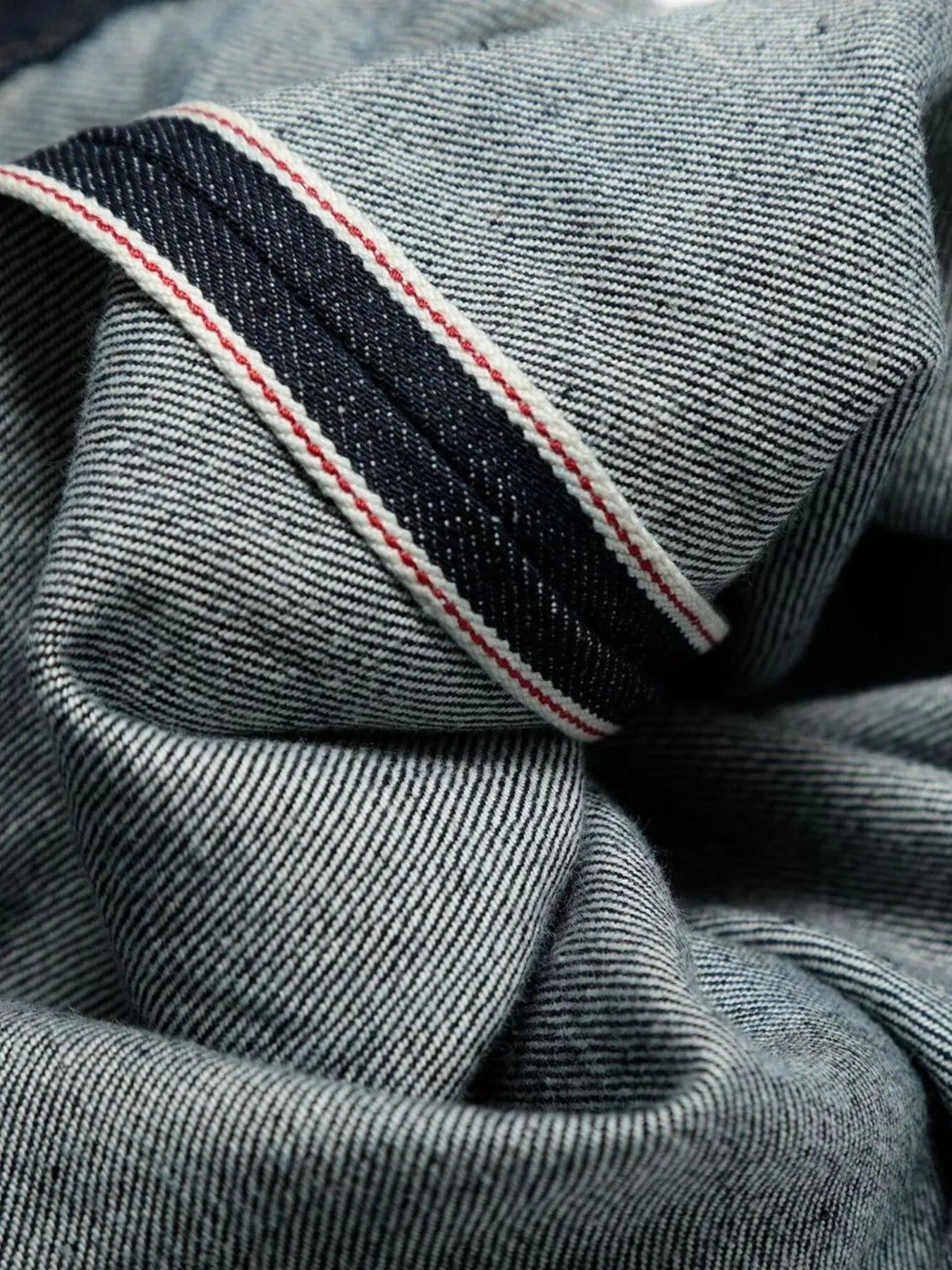 1d1fc783b4b94b4da7b00377559a394e-Max-Origin