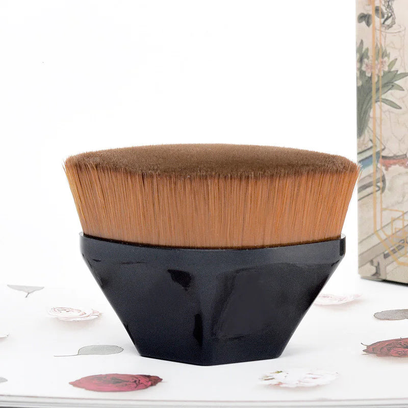 Petal Foundation Brush