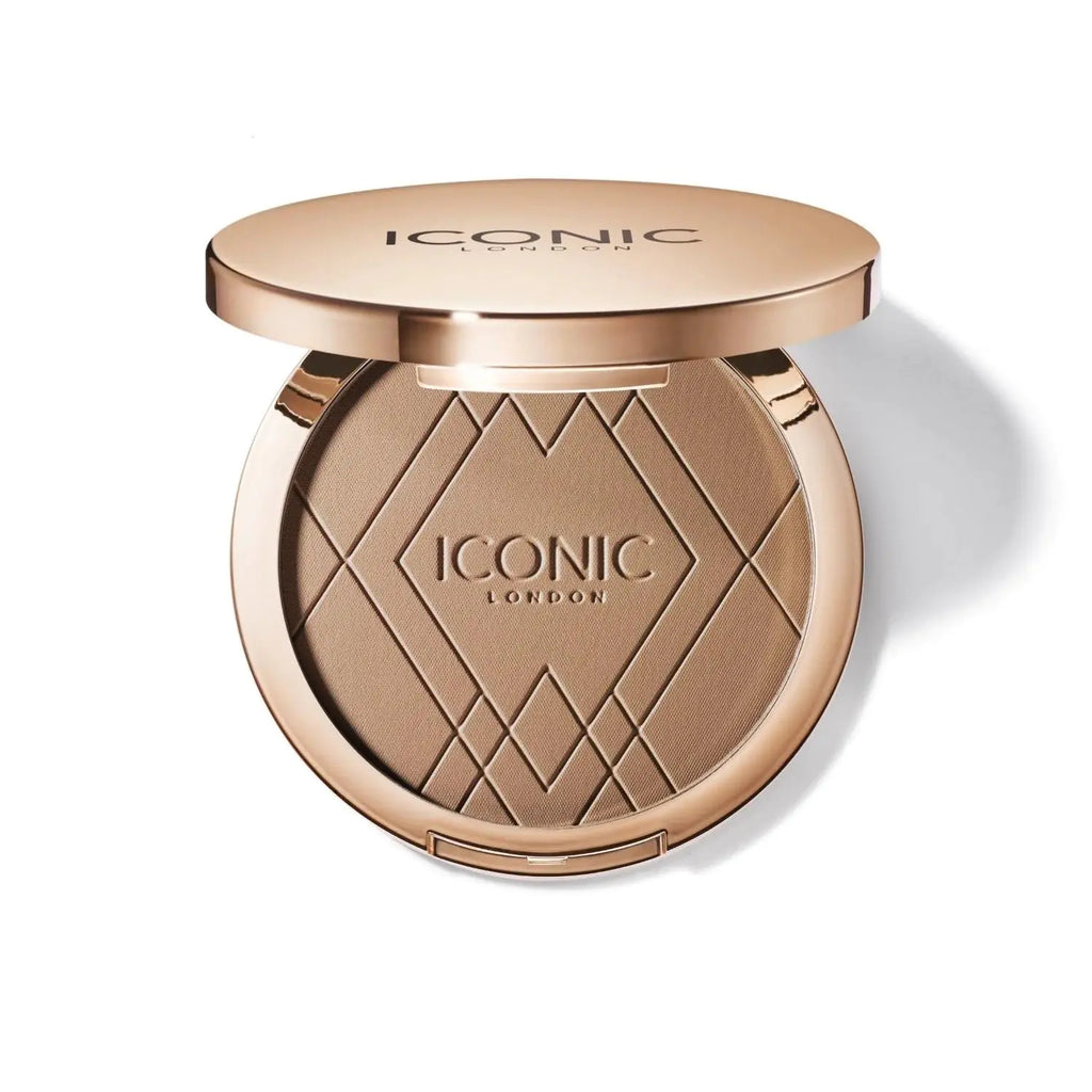 ICONIC LONDON Ultimate Bronzing Powder | Silky Powder Flawless Matte Finish Bronzer Cruelty-Free Vegan Makeup (Medium Bronze) 0.59 oz