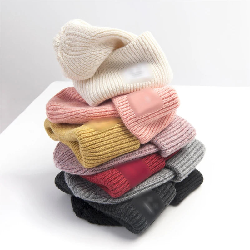 2025 New Winter Hats For Women Wool Blended Knit Wool Smiling Face Couple Cap Lady Thread Knitted Beanie Chapeau Warm Bonnet