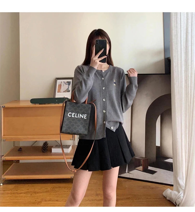 Women's boutique high-end round neck sweater knitted cardigan embroidered sweater long sleeved new cashmere sweater