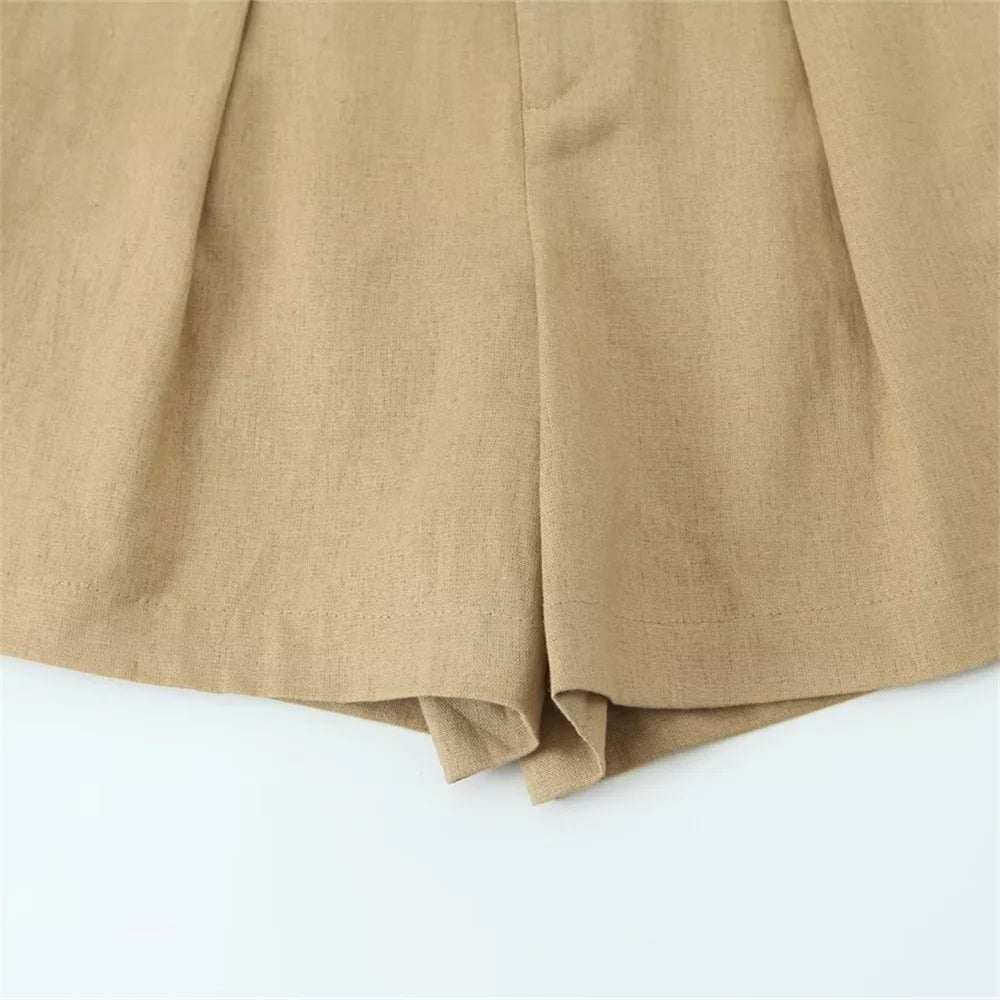 new women's clothing is stylish casual and simple in design paired with a belt and casual shorts