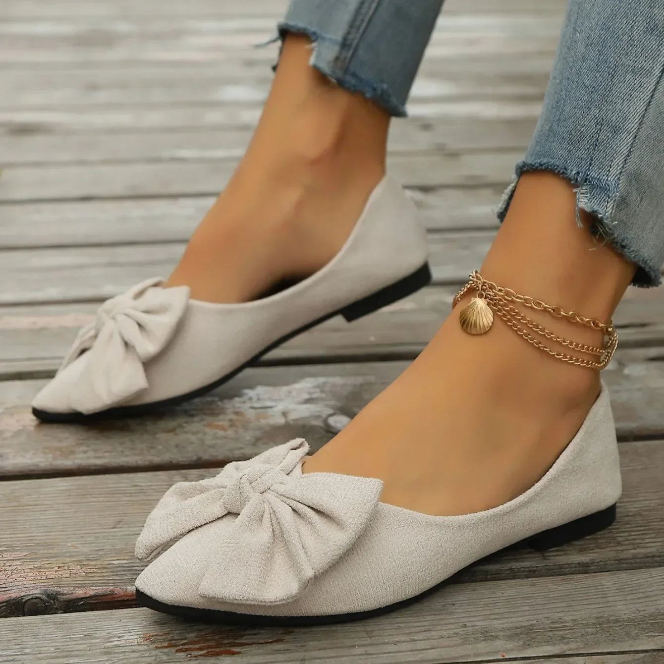 Women's Shoes 2025 Spring Pointed Women's Flats Fashion Bow Loafers Slip on Walking Flat Shoes Ladies Shallow Comfort Sneakers