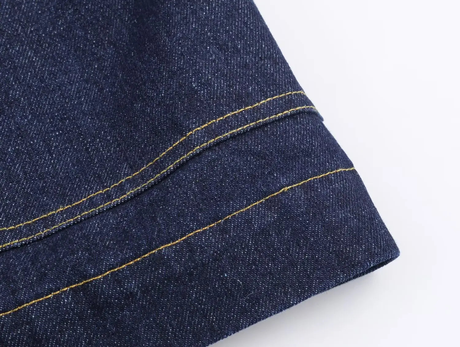 2025 New Women's Fashion Cinched Waist Denim Short Trench Coat Navy Blue Stand Collar Long Sleeve Elegant Ladies' Fashion Appare