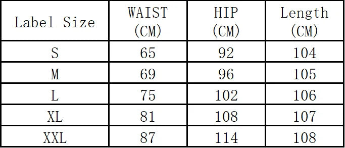 Women's straight jeans are casual in style with a comfortable fit with pockets, perfect for casual wear