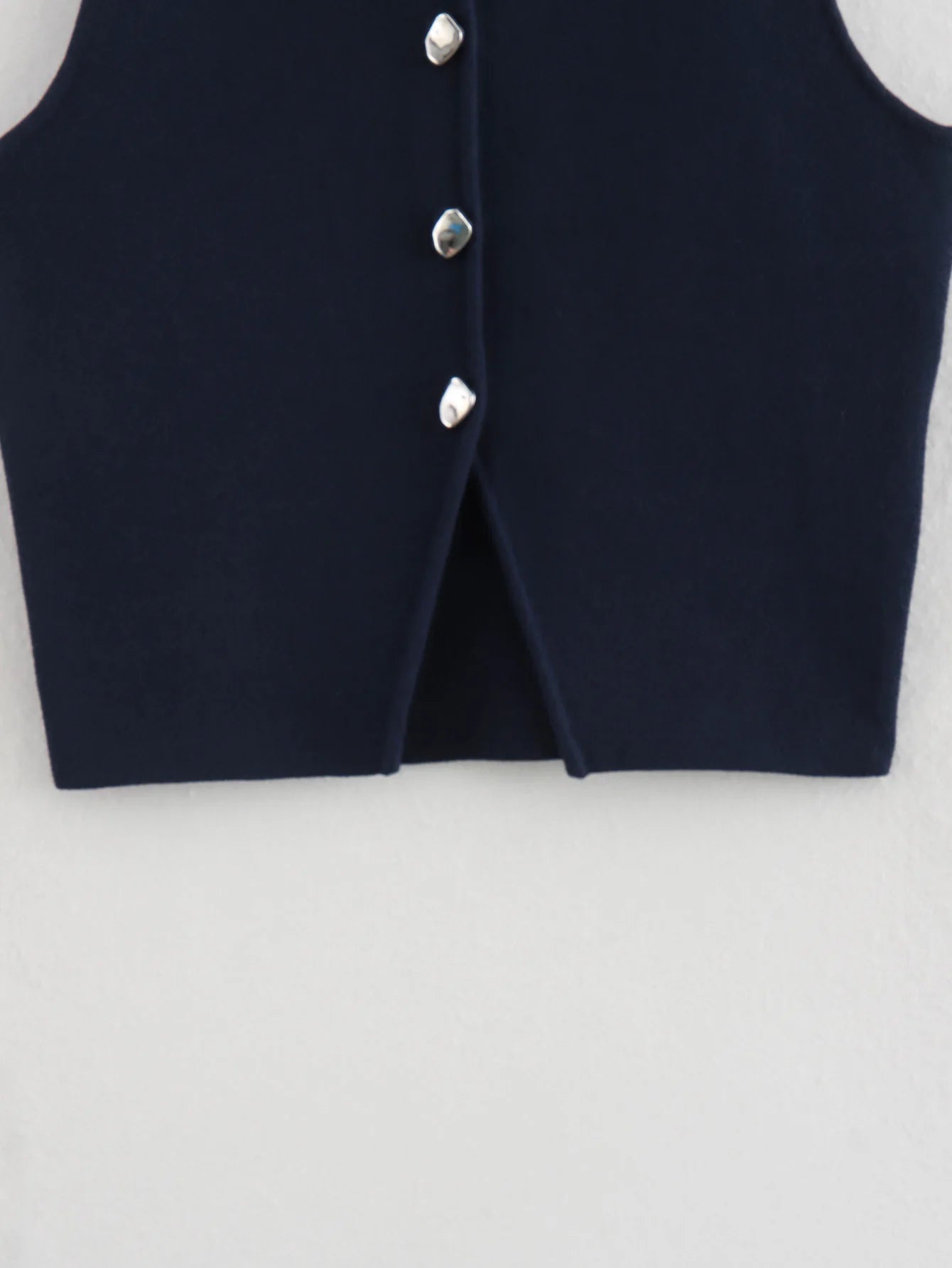 MUJER Pink Knit Sleeveless Vest Women Cropped Sweater Vest Top Women Yellow Button Vests Women Streetwear Waistcoat Knitwears