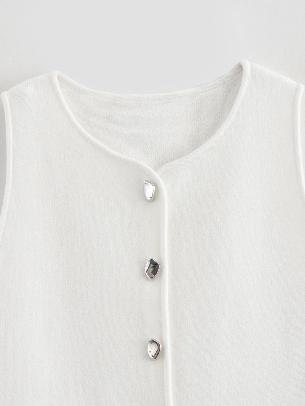 MUJER Pink Knit Sleeveless Vest Women Cropped Sweater Vest Top Women Yellow Button Vests Women Streetwear Waistcoat Knitwears