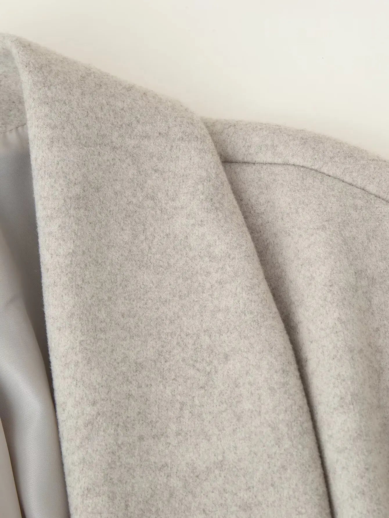 Women's Elegant Woolen Coat Lady Turn-Down Collar With Belt Full Sleeved Outerwear Female Bathrobe Styled Thicken Long Jackets