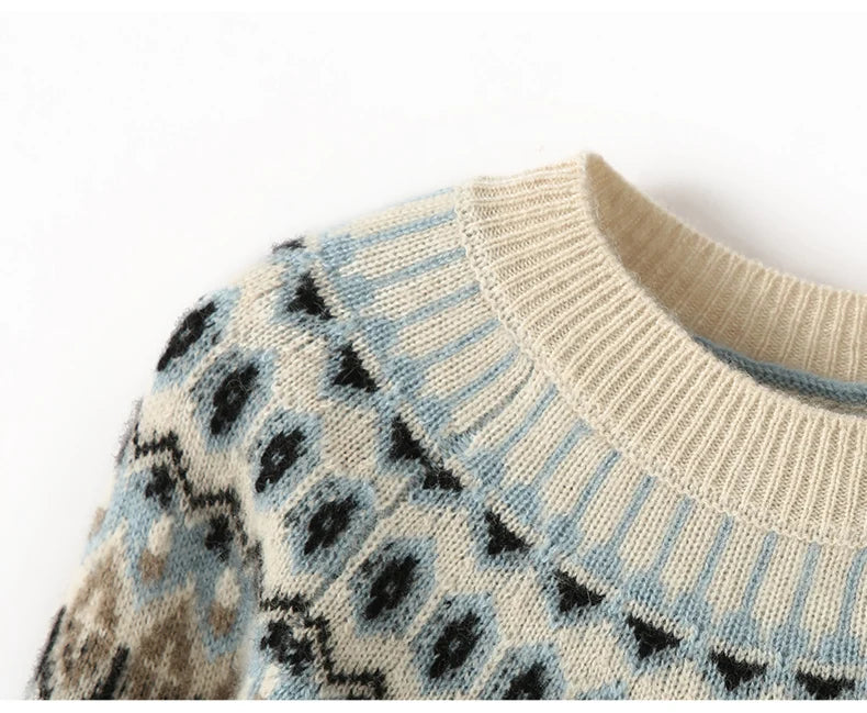 Autumn And Winter New Cashmere Sweater Fashion Women's Retro Round Neck Jacquard Cashmere Knitted Bottoming Shirt With Sweater