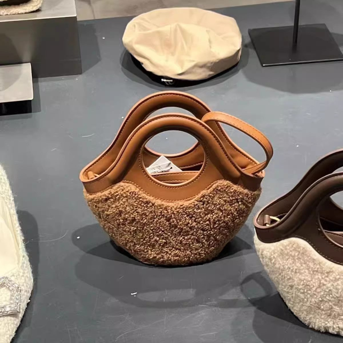 Bag women's new autumn and winter lamb wool basket bag plush crossbody bag versatile wool handbag  bags for women  handbags