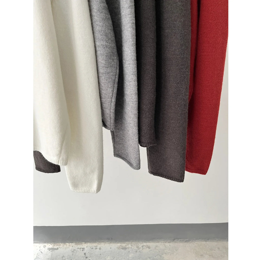 Women's clothing loose multi-color base with soft waxy wool blend round neck long-sleeved knitted sweater 16A