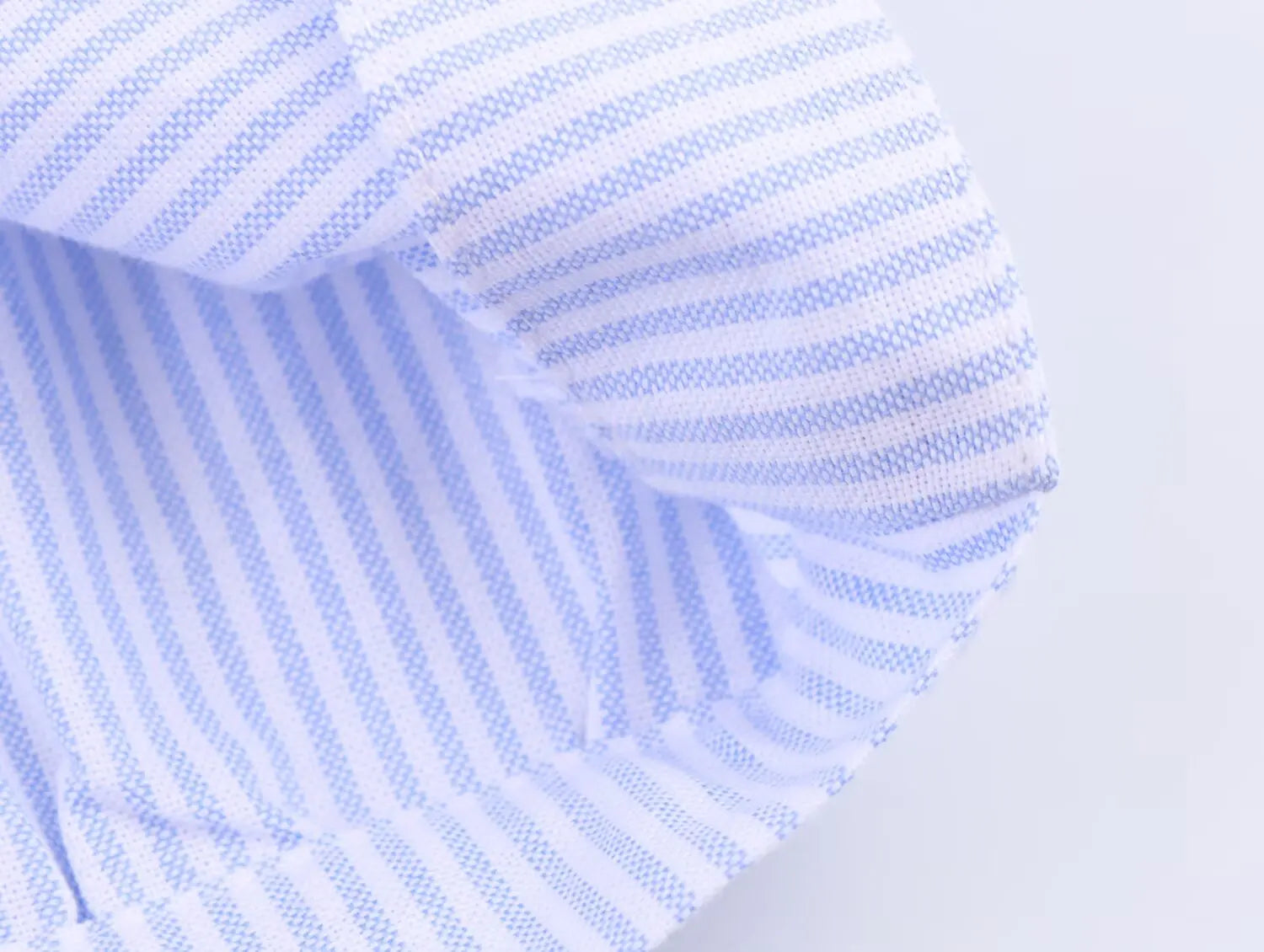 HH Women's 2025 Fashion Versatile Waist Pleated Blue Striped Shirt Female Elegant Lapel Single-Breasted Long-Sleeved Shirt