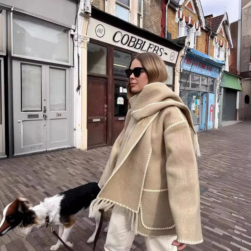 Women's fashion woolen coat for autumn/Winter 2024