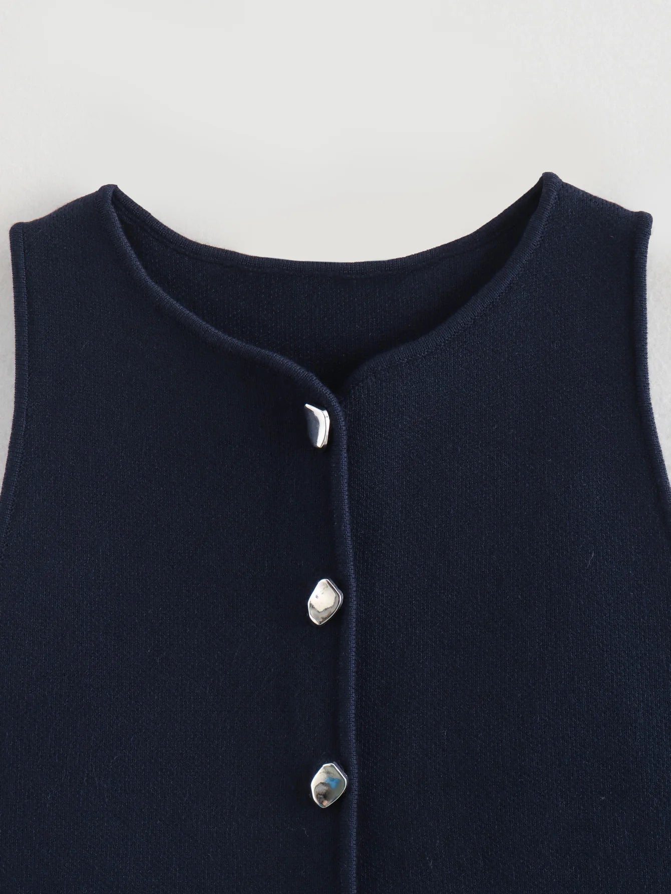 MUJER Pink Knit Sleeveless Vest Women Cropped Sweater Vest Top Women Yellow Button Vests Women Streetwear Waistcoat Knitwears