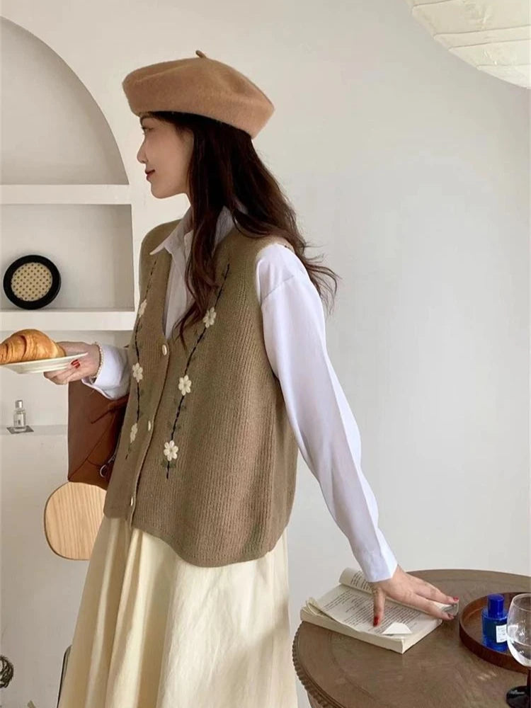 Female Sweater Flowers Wear To Work New in Elegant Clothing Winter 2025 Waistcoat Luxury Warm Embroidered Women's Knitted Vest