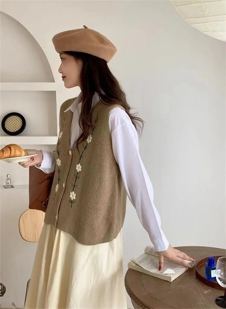 Female Sweater Flowers Wear To Work New in Elegant Clothing Winter 2025 Waistcoat Luxury Warm Embroidered Women's Knitted Vest