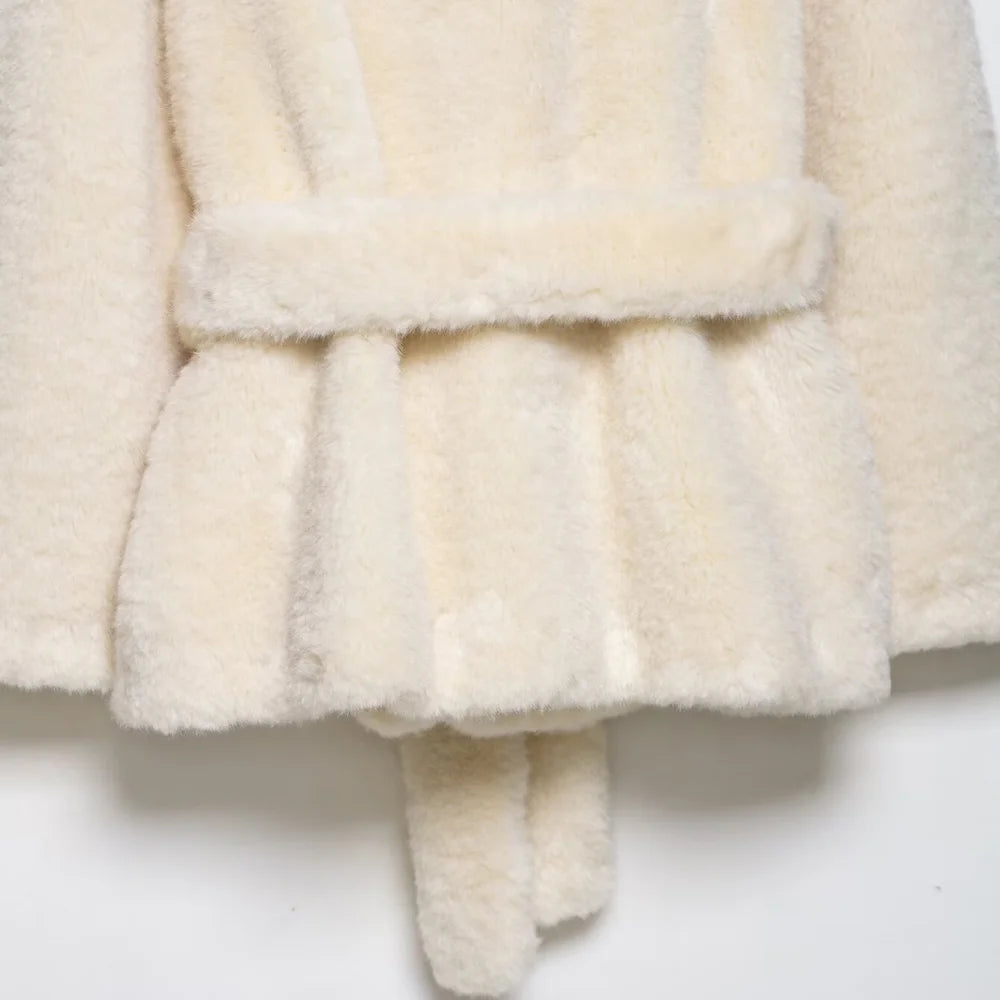 Women's fur loose jacket with lapel long sleeved pocket and waist belt autumn and winter new warm jacket