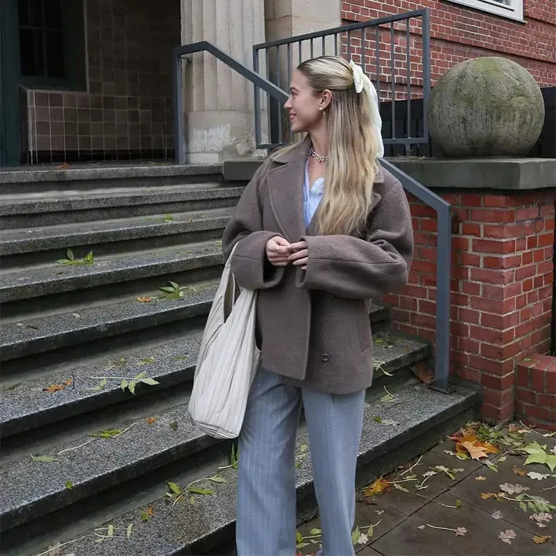 Women's Double Breasted Wool Coat Autumn Winter Fashion Lapel Long Sleeves Short Blazer Jacket Elegant Solid Warm Loose Outwear