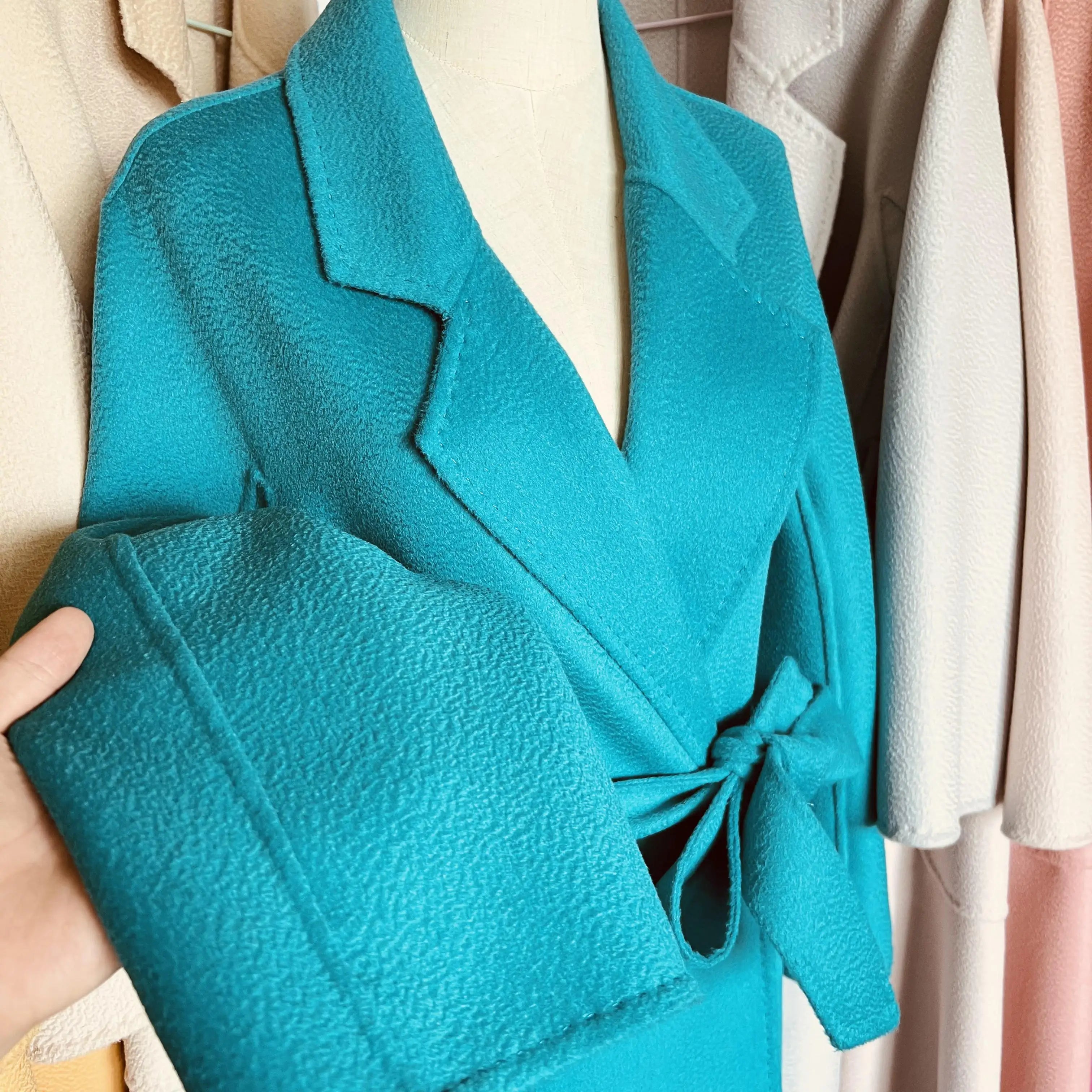 Cashmere Coat Female Winter Mid-Length Corrugated Coat Black Wool Coat Woman Autumn New Casual Fashion Red Beige Lace-Up Coat