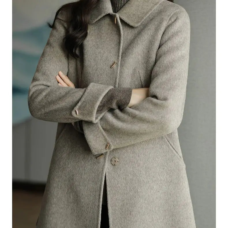 High End Minimalist and Fashionable Woolen Coat for Women in Autumn and Winter New Small French Style Casual Woolen Coat Blends