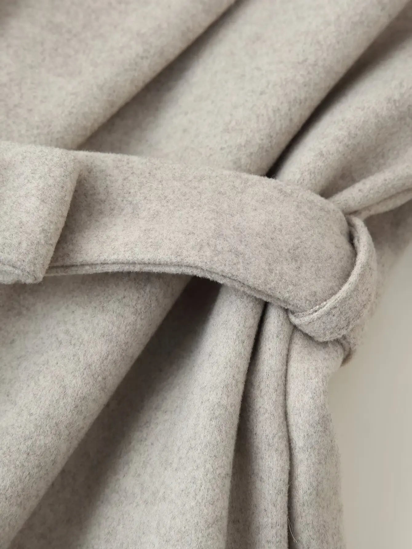 Women's Elegant Woolen Coat Lady Turn-Down Collar With Belt Full Sleeved Outerwear Female Bathrobe Styled Thicken Long Jackets