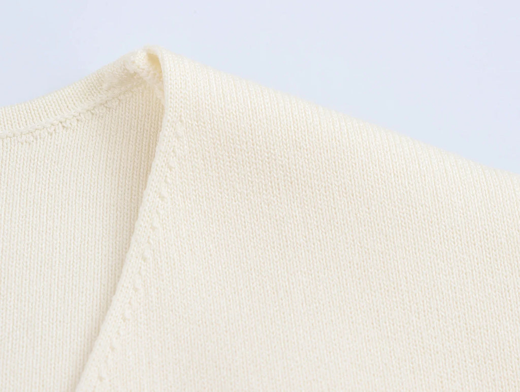 2024 New Autum Women's European and American Style Fashionable Flat-Needle Short-Sleeved V-Neck Knitted Jacket Street Style Top