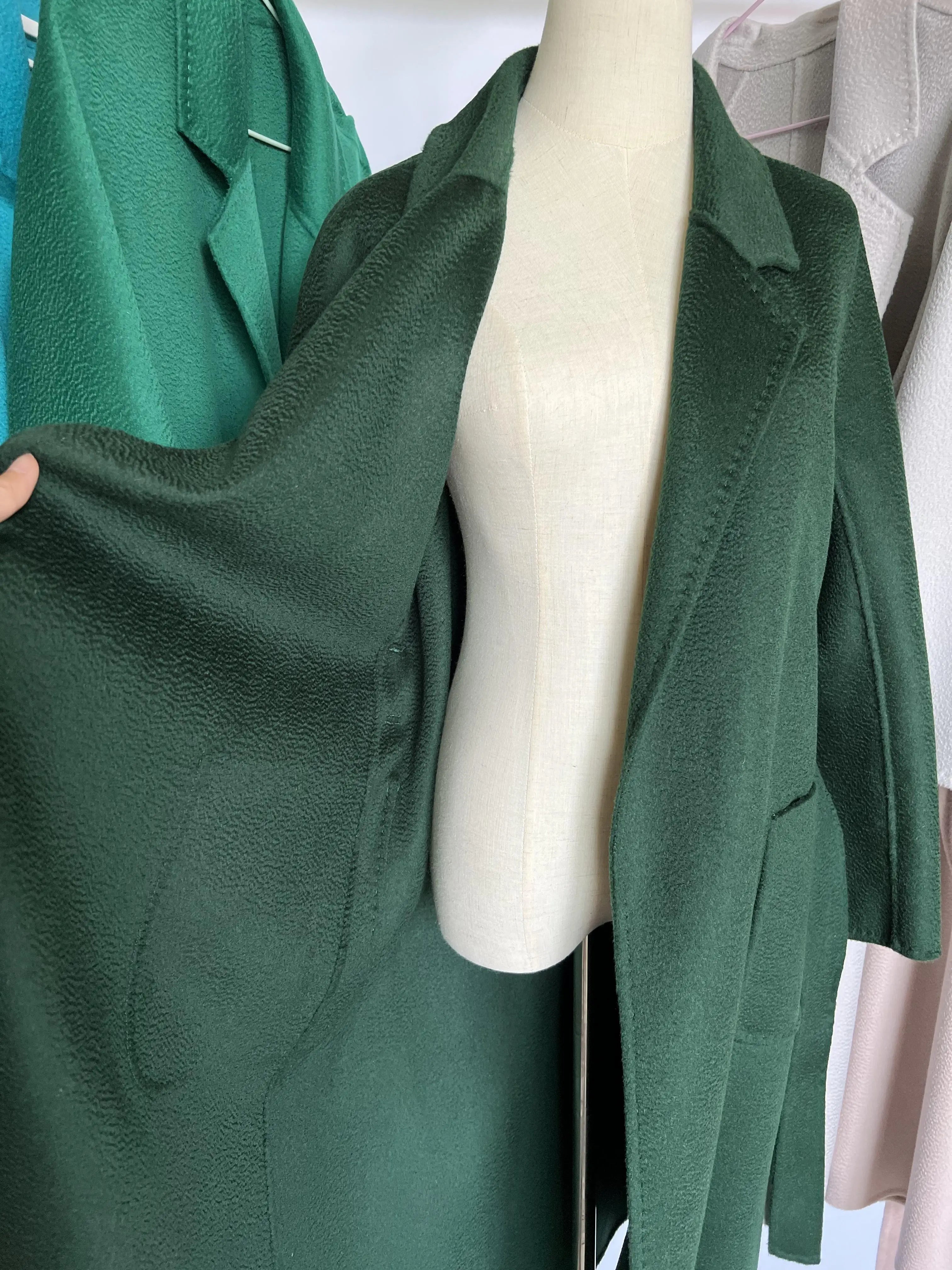 Cashmere Coat Female Winter Mid-Length Corrugated Coat Black Wool Coat Woman Autumn New Casual Fashion Red Beige Lace-Up Coat