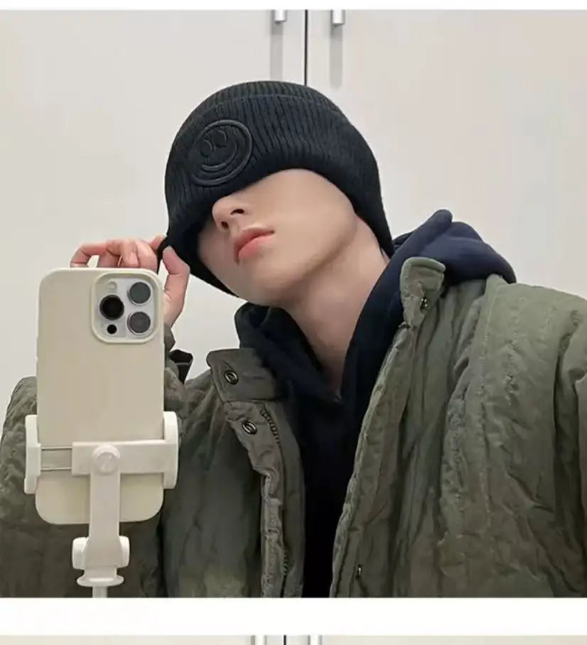 Wool hat female Korean versioncartoonsmiley face embroidered knittedautumn andwintermen'soutdoorwarm thickened brimless cold hat