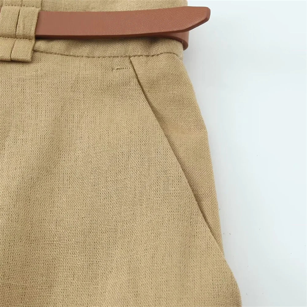 new women's clothing is stylish casual and simple in design paired with a belt and casual shorts