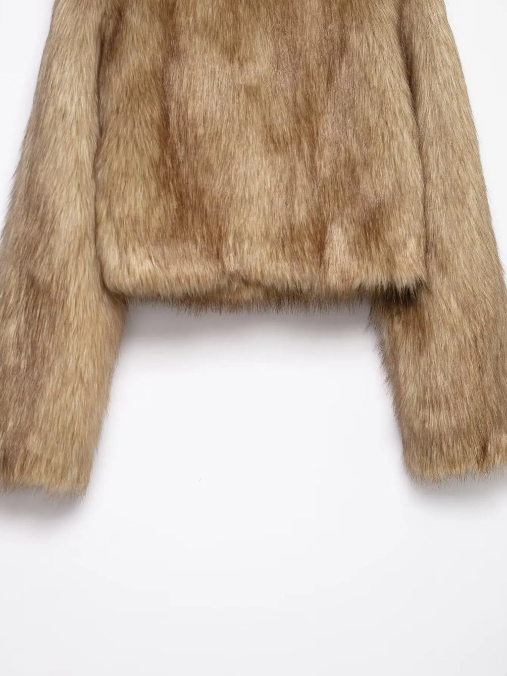 HH  Women ' s Winter Plush Coat Warm  Casual Lapel  Retro Long  Sleeved Faux Fur Effect  Short Coat Women's Fashion Coat