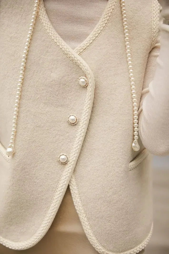 Vest for Women Clothes Fashion 2025 Black Insulated Sleeveless Wool Waistcoat Woman Cold Cheap Lightweight Padded Casual Elegant