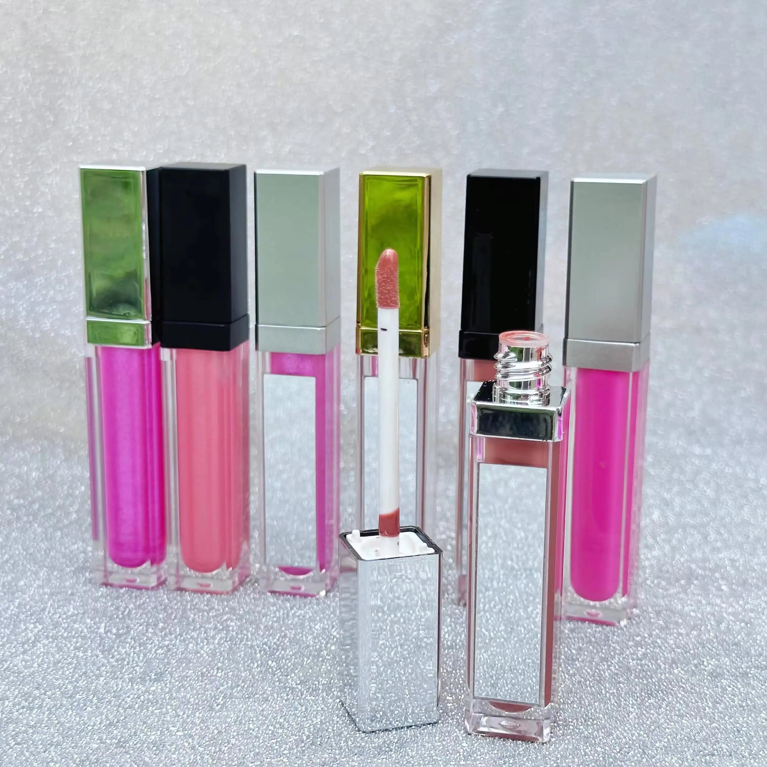 Wholesale Lip Gloss With Led Light And Mirror Private Label Lipstick Liquid Shiny Colors Lipgloss Your Own Brand Makeup Bulk