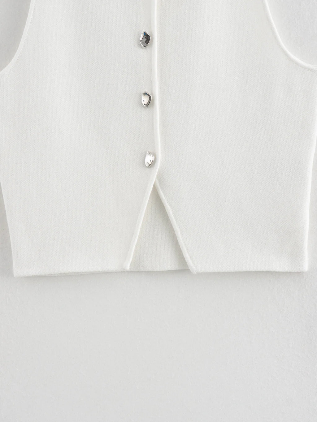 MUJER Pink Knit Sleeveless Vest Women Cropped Sweater Vest Top Women Yellow Button Vests Women Streetwear Waistcoat Knitwears