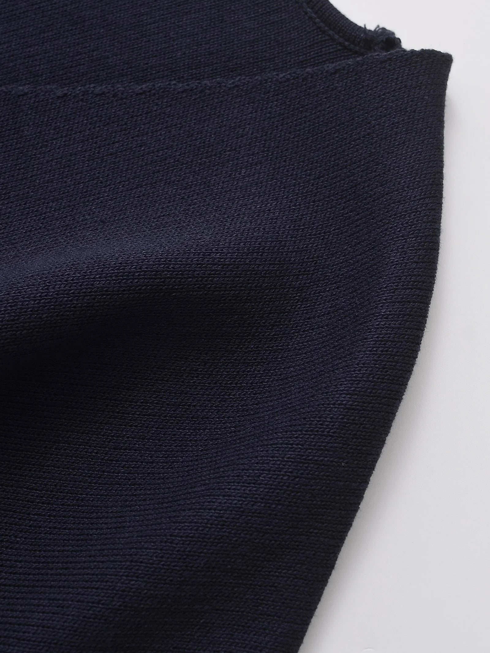 2024 European and American style autumn new women's fashion simple style casual plain needle short sleeve V neck knitted top