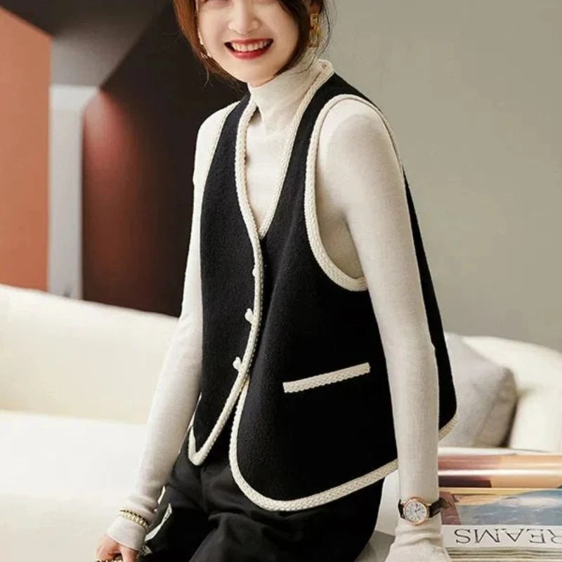 Vest for Women Clothes Fashion 2025 Black Insulated Sleeveless Wool Waistcoat Woman Cold Cheap Lightweight Padded Casual Elegant