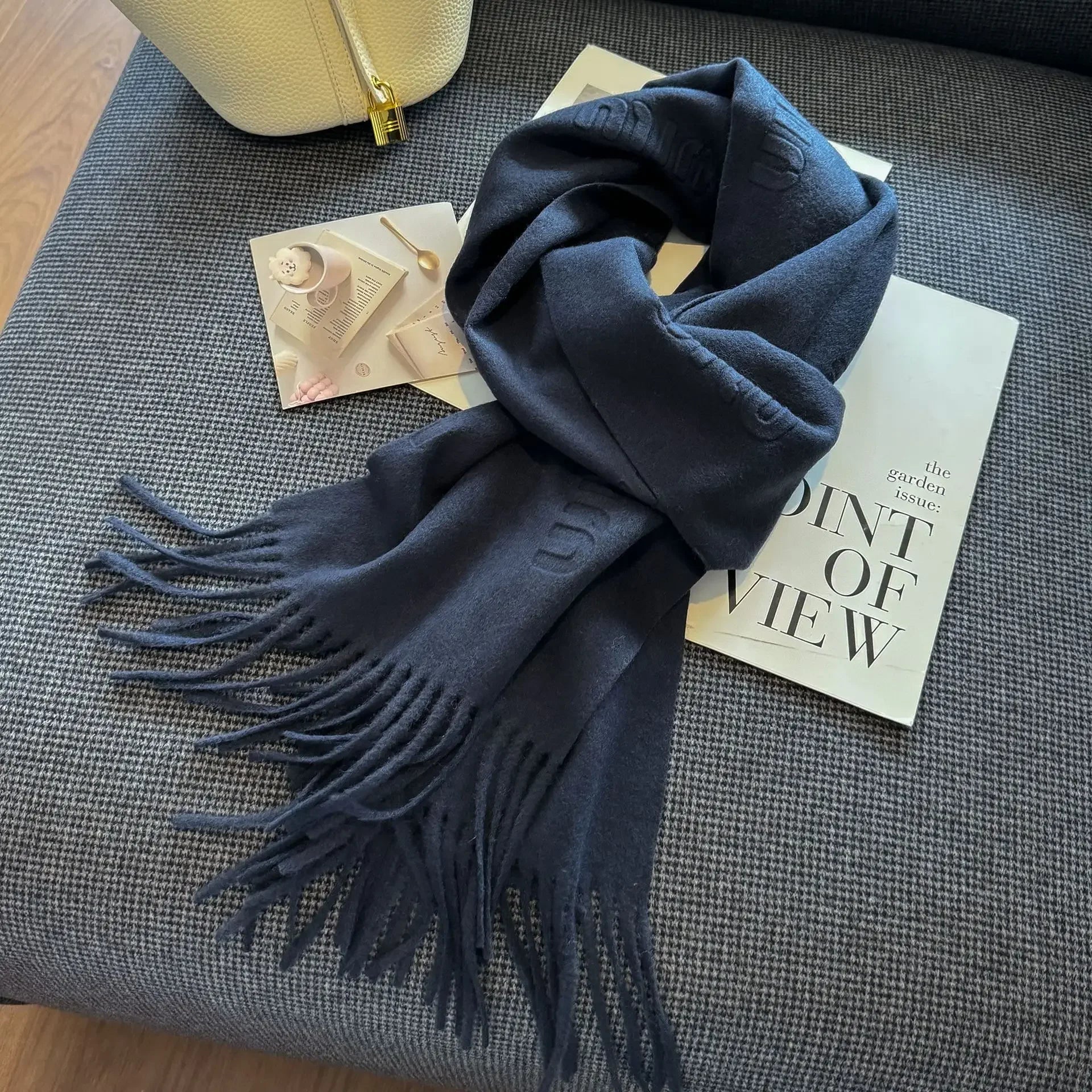 2025 New Women's Cashmere Scarf Reversible Pashmina Shawl Soft Warm Winter Wrap Lightweight Oversized Elegant All Season