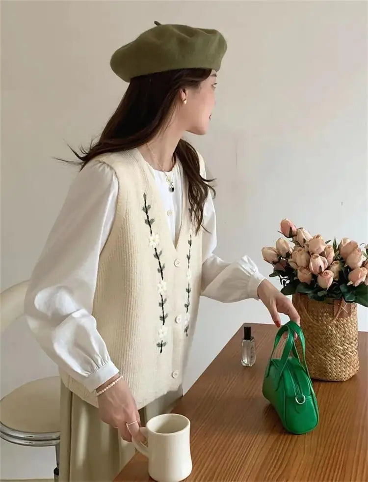 Female Sweater Flowers Wear To Work New in Elegant Clothing Winter 2025 Waistcoat Luxury Warm Embroidered Women's Knitted Vest