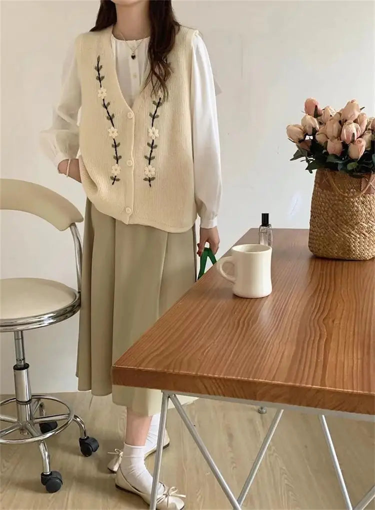 Female Sweater Flowers Wear To Work New in Elegant Clothing Winter 2025 Waistcoat Luxury Warm Embroidered Women's Knitted Vest