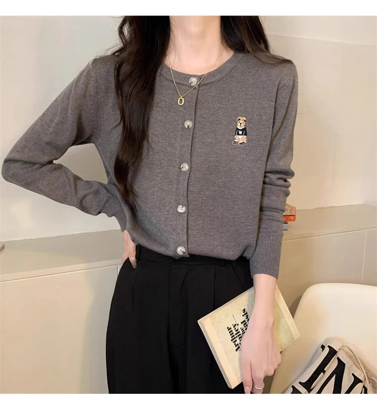 Women's boutique high-end round neck sweater knitted cardigan embroidered sweater long sleeved new cashmere sweater