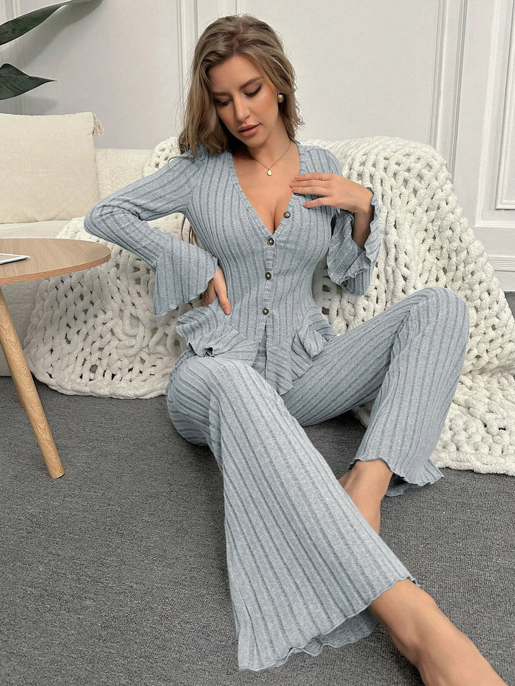 Women Sleepwear Autumn Winter Pajamas Sets Two Pieces Sexy V Neck Long Sleeve Tops and Trousers Set Loungewear Home Clothes