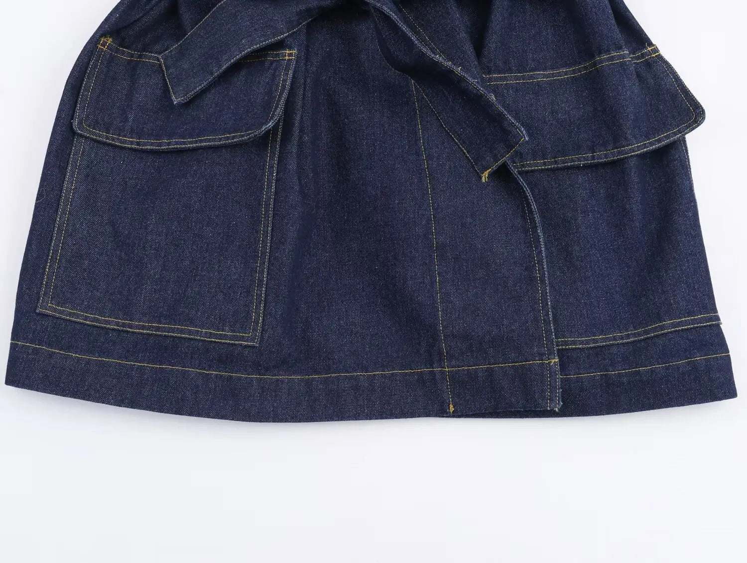 2025 New Women's Fashion Cinched Waist Denim Short Trench Coat Navy Blue Stand Collar Long Sleeve Elegant Ladies' Fashion Appare