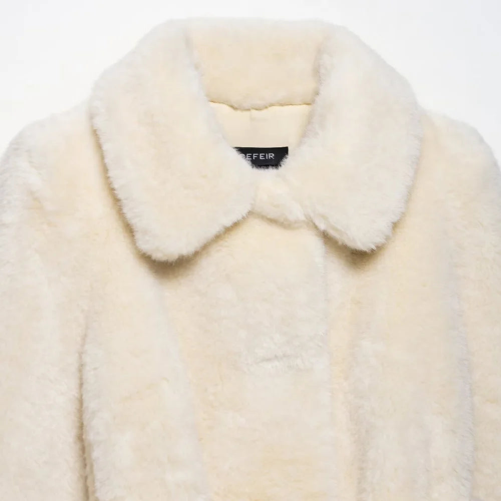 Women's fur loose jacket with lapel long sleeved pocket and waist belt autumn and winter new warm jacket