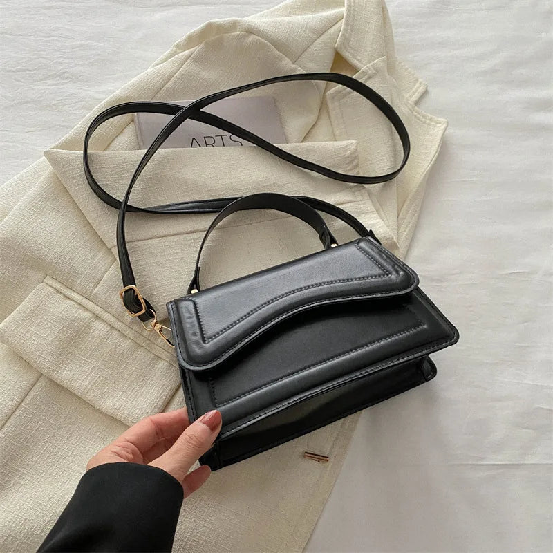 Women's New Flip Small Handbag Fashion Solid Color Shoulder Bag