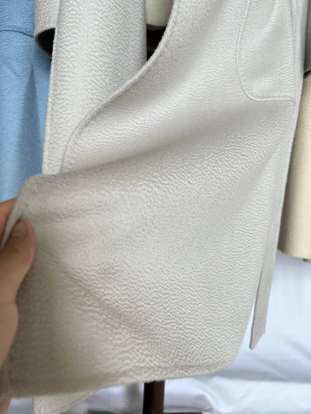 Cashmere Coat Female Winter Mid-Length Corrugated Coat Black Wool Coat Woman Autumn New Casual Fashion Red Beige Lace-Up Coat